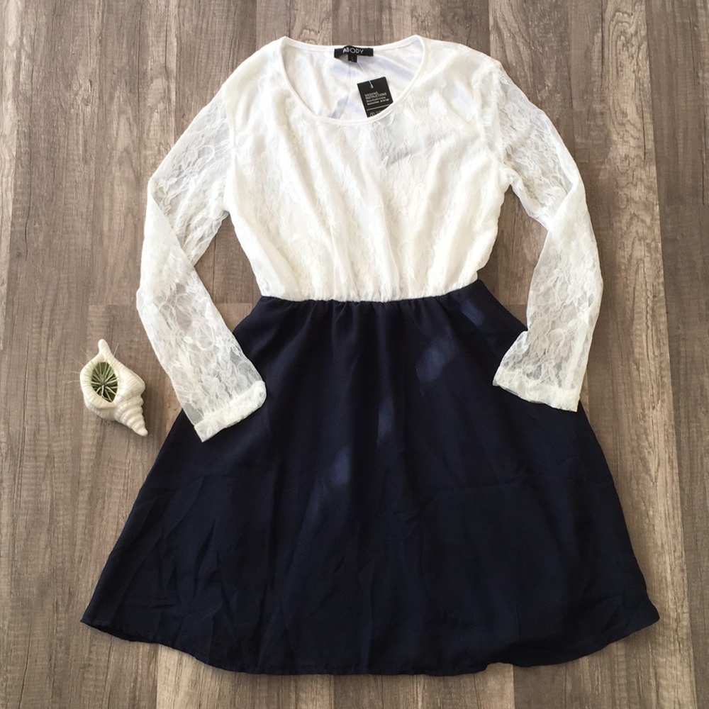 NEW Lace/Chiffon Navy & White Dress